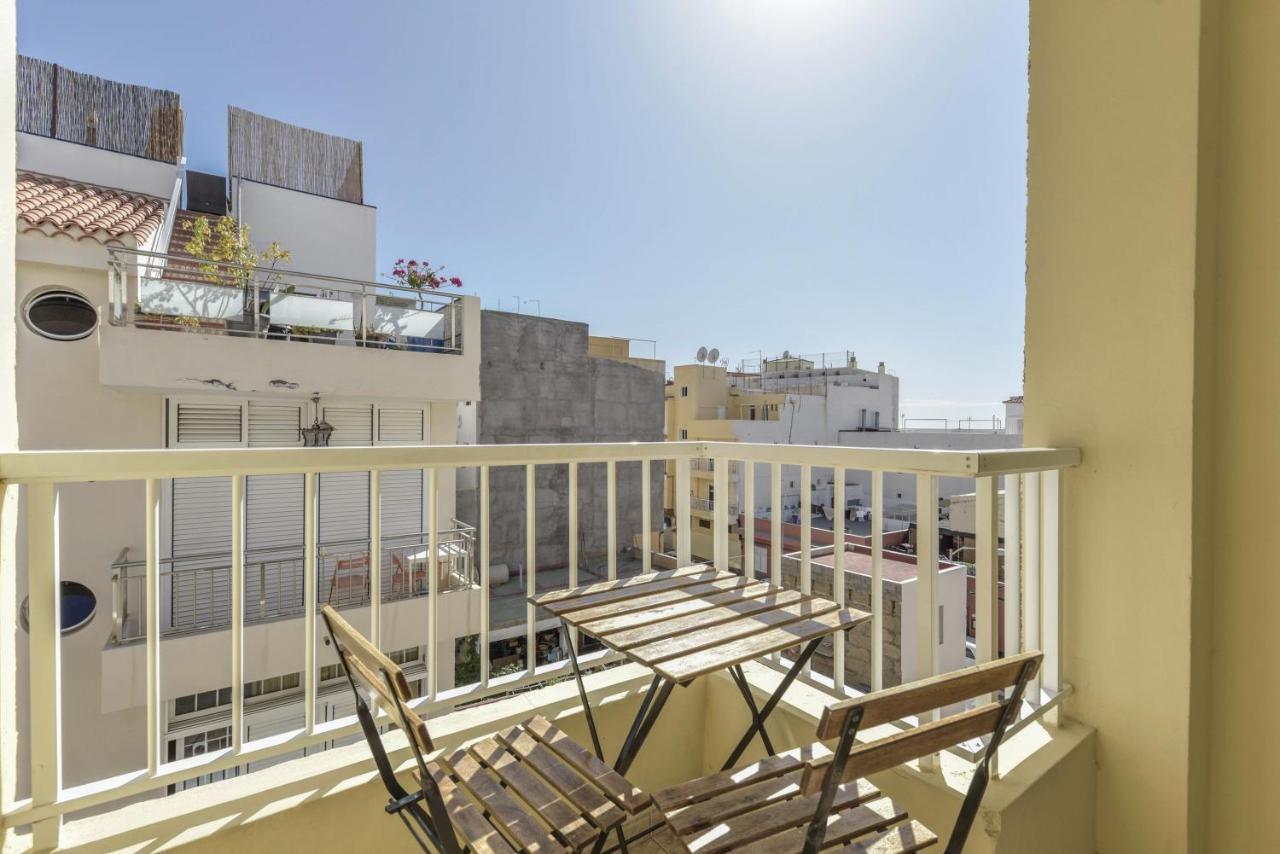 Apartamento Albatros بلايا دي سان خوان المظهر الخارجي الصورة